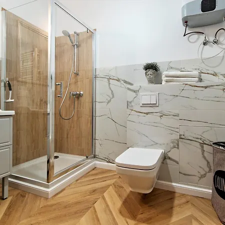 - Acco Rent