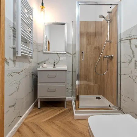 Апартаменти - Acco Rent